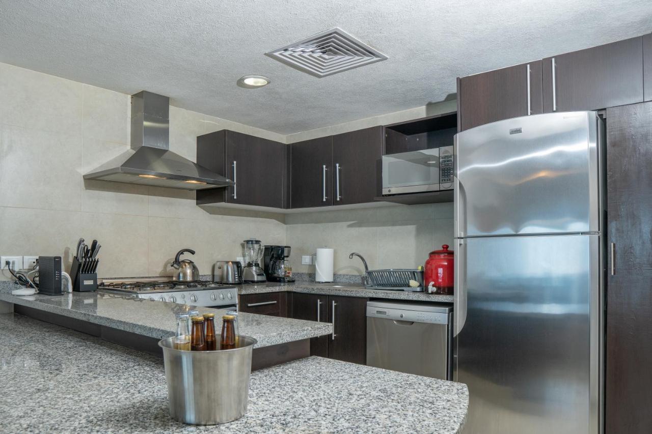 Ocean Front Condo Sleeps 4 Adults-Grand Venetian T3000-1606 Puerto Vallarta Zewnętrze zdjęcie